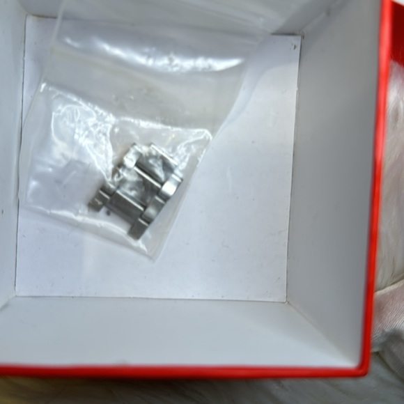 COACH Movado Watch Silver with Crystals - battery still works, links included - Picture 4 of 5